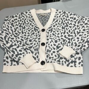 loft size medium sweater